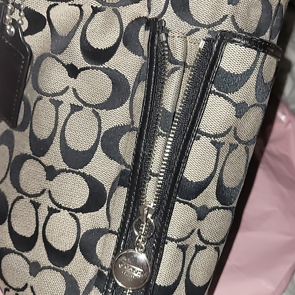 Coach Signature Jacquard Tote in Black and Gray/White - Picture 3 of 10